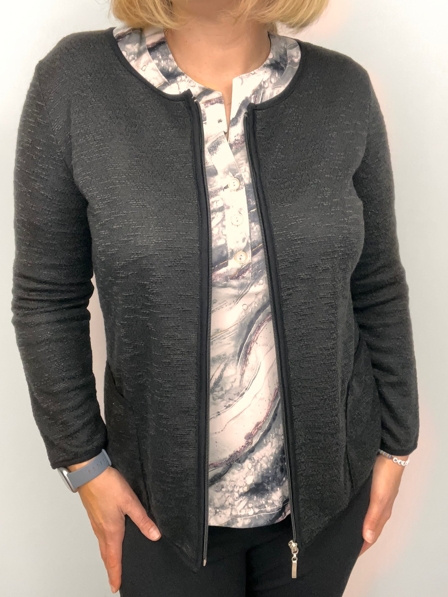 Black fine knit cardigan with zipper and pockets