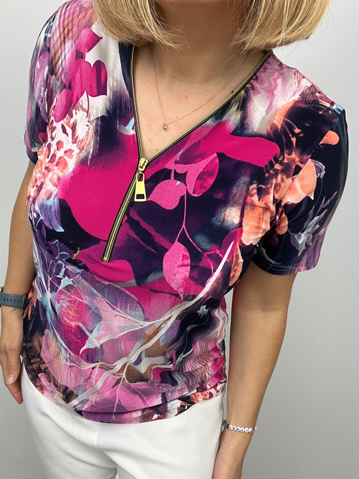 NIAMH short sleeve zip top