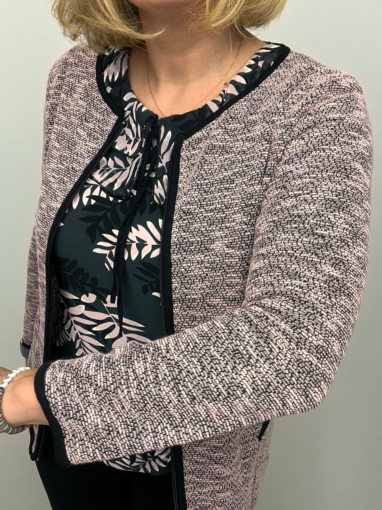 Pink melange fine knit cardigan with zipper and pockets