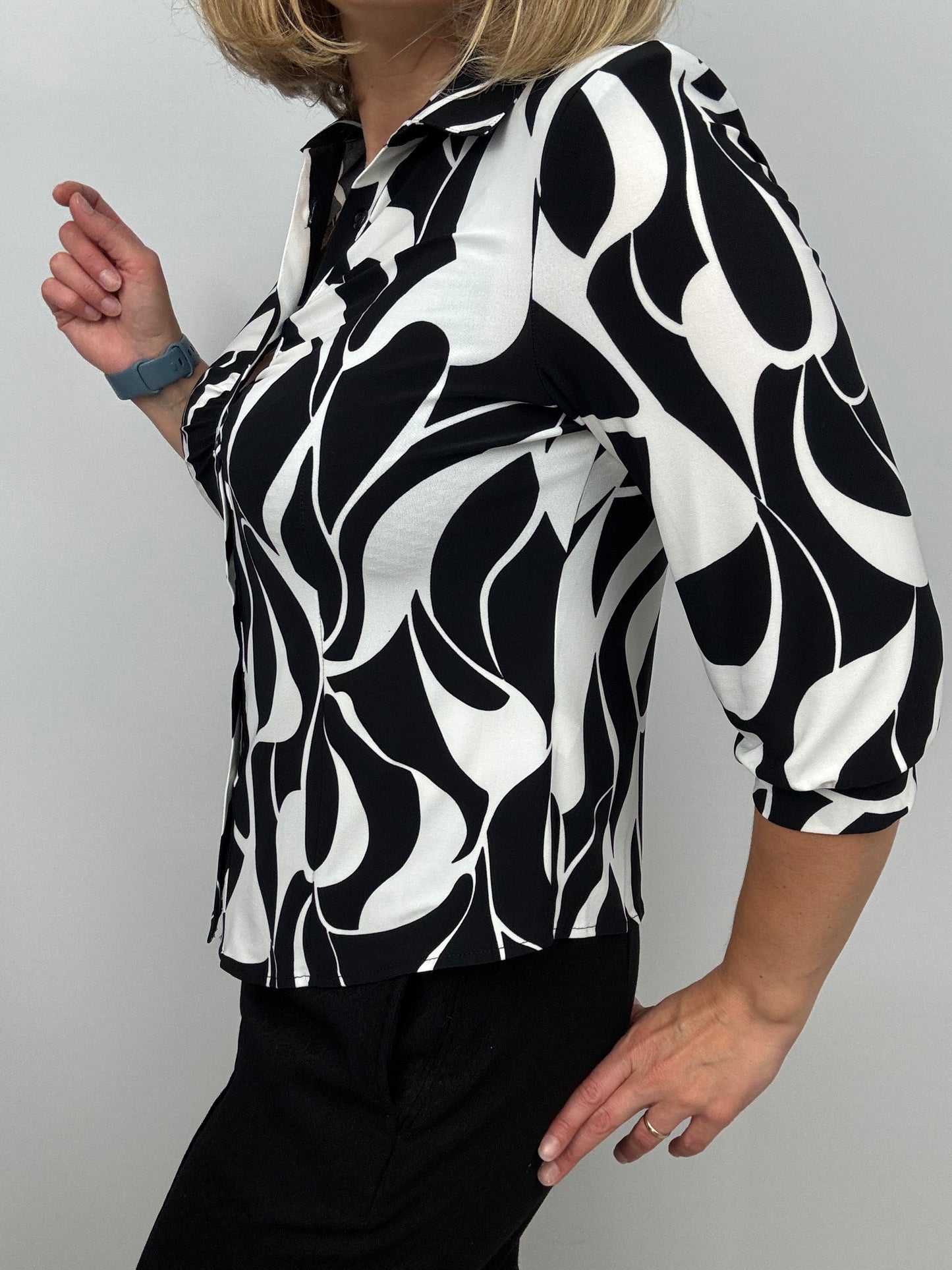 DONNA button down blouse