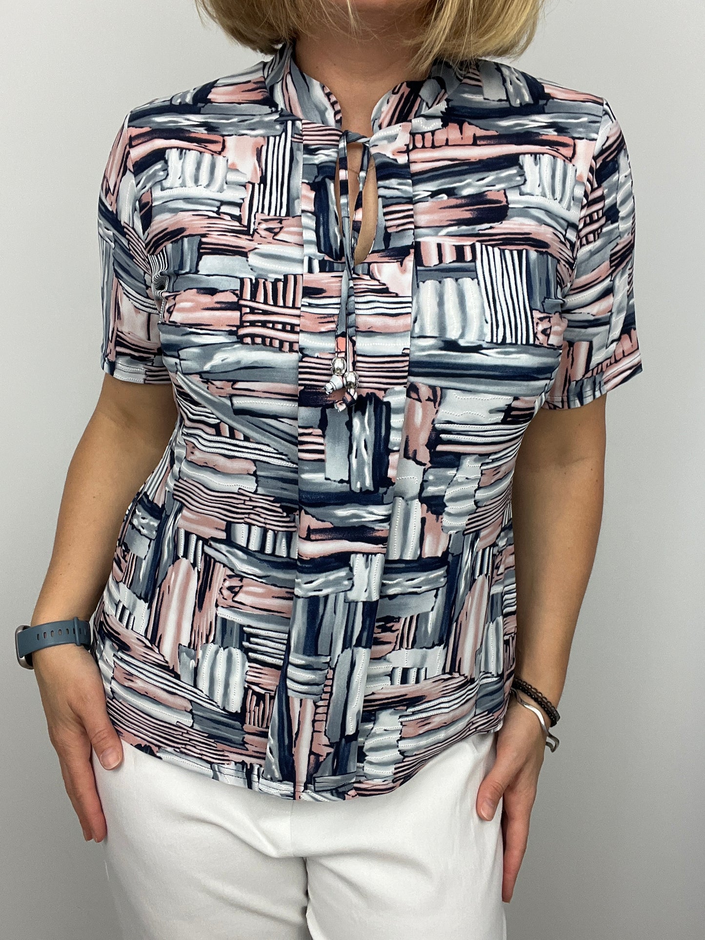 IRIS short sleeve top with stand up collar
