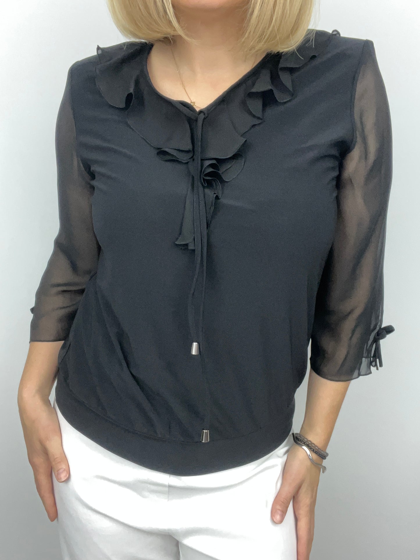 Nora ruffle top black