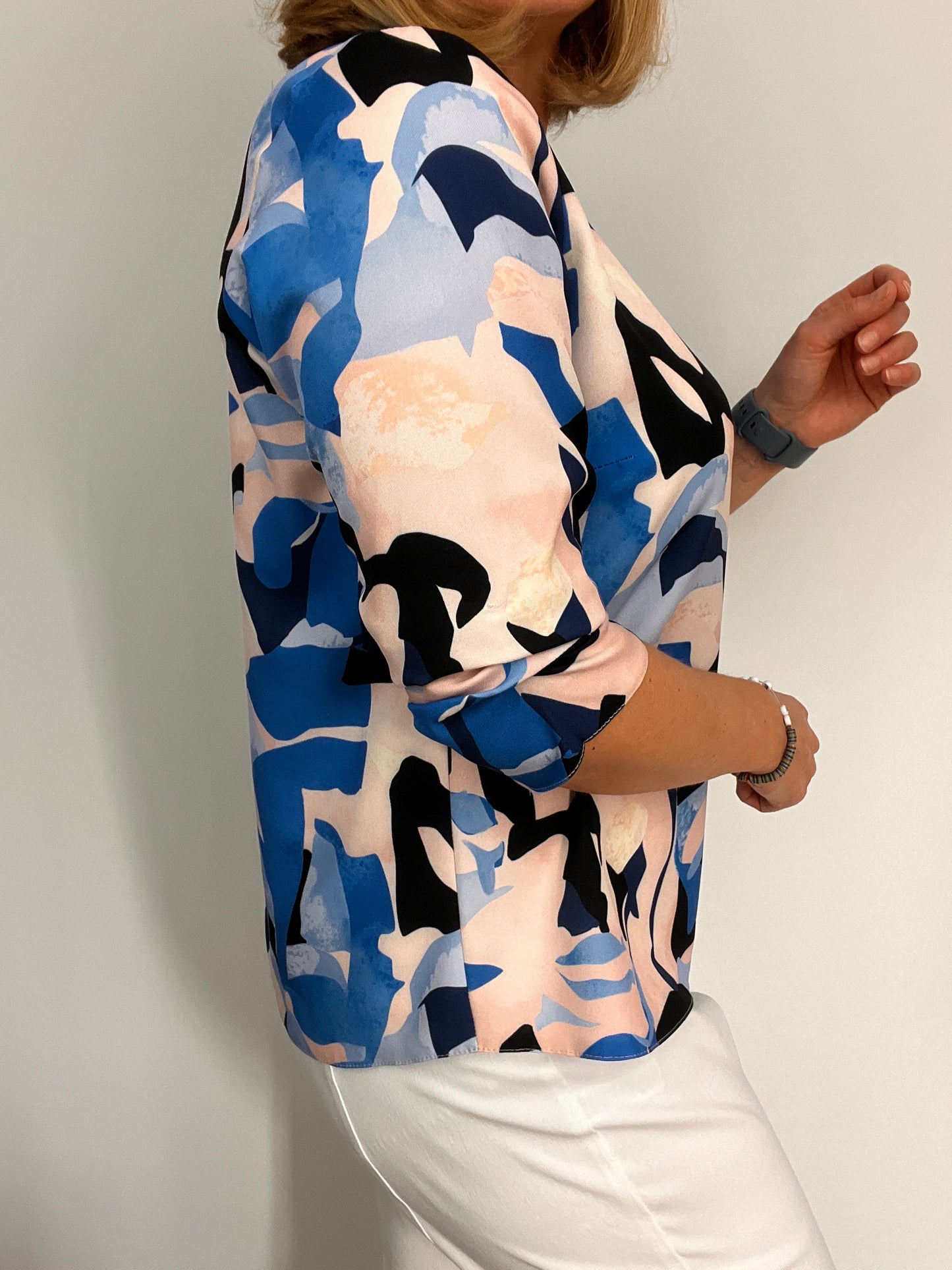 BRIDGET v-neck top