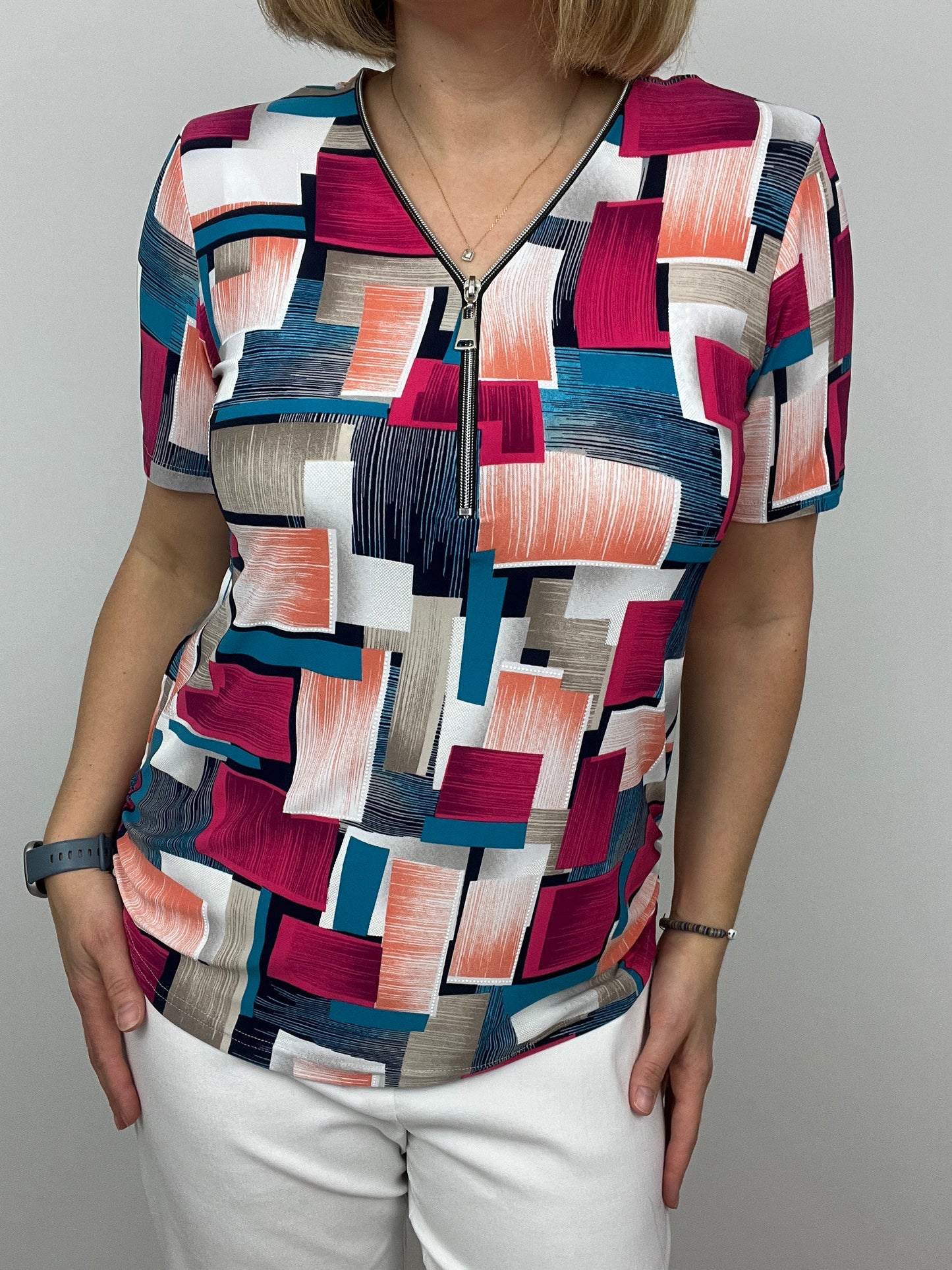 SUMMER short sleeve zip top