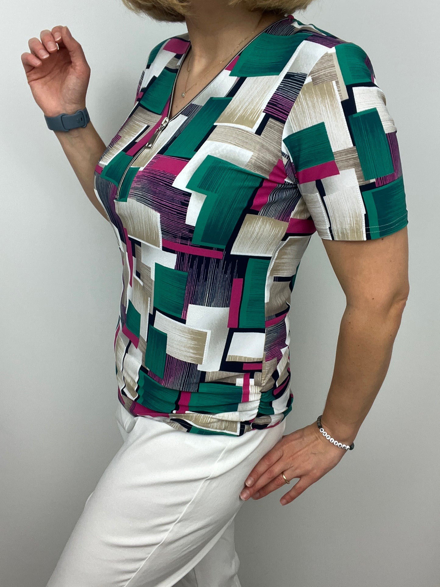 LORETTA short sleeve zip top