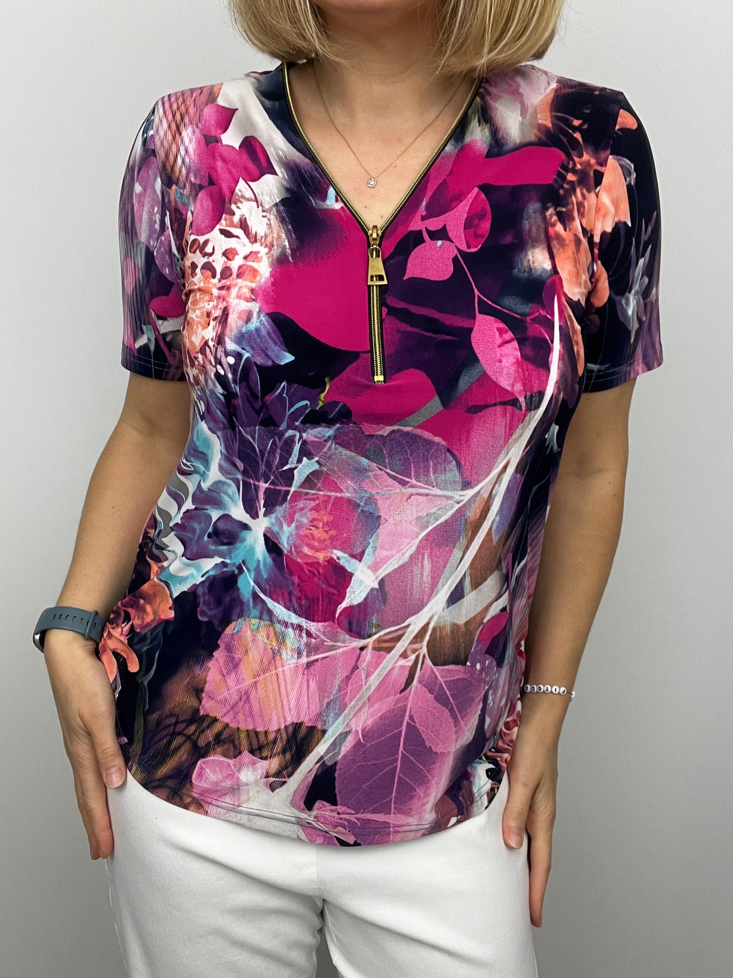 NIAMH short sleeve zip top