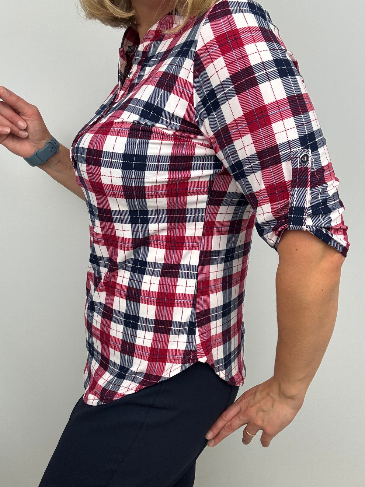 ERICA check stand-up collar top