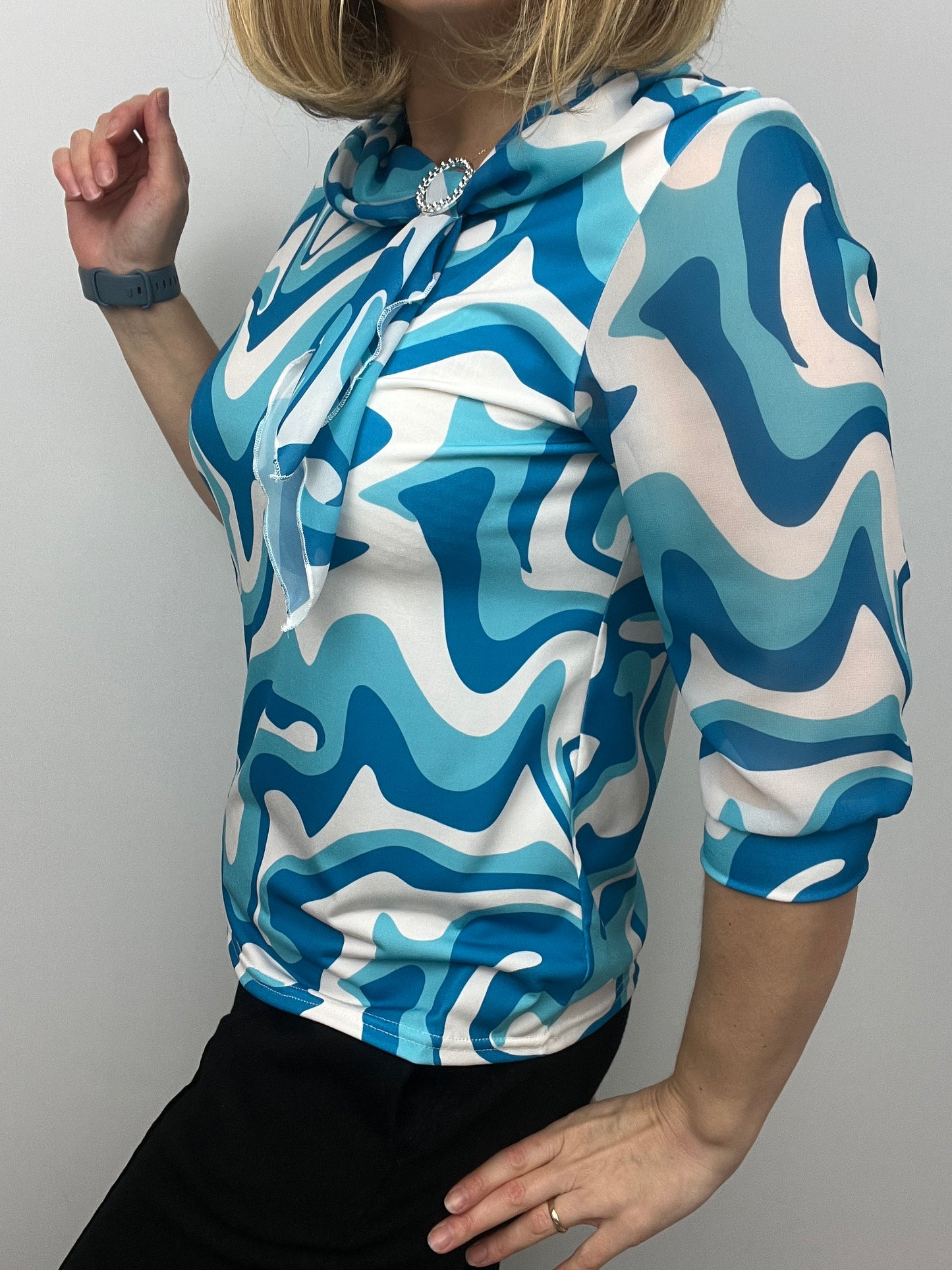 MIRABEL top with bow detail at neckline