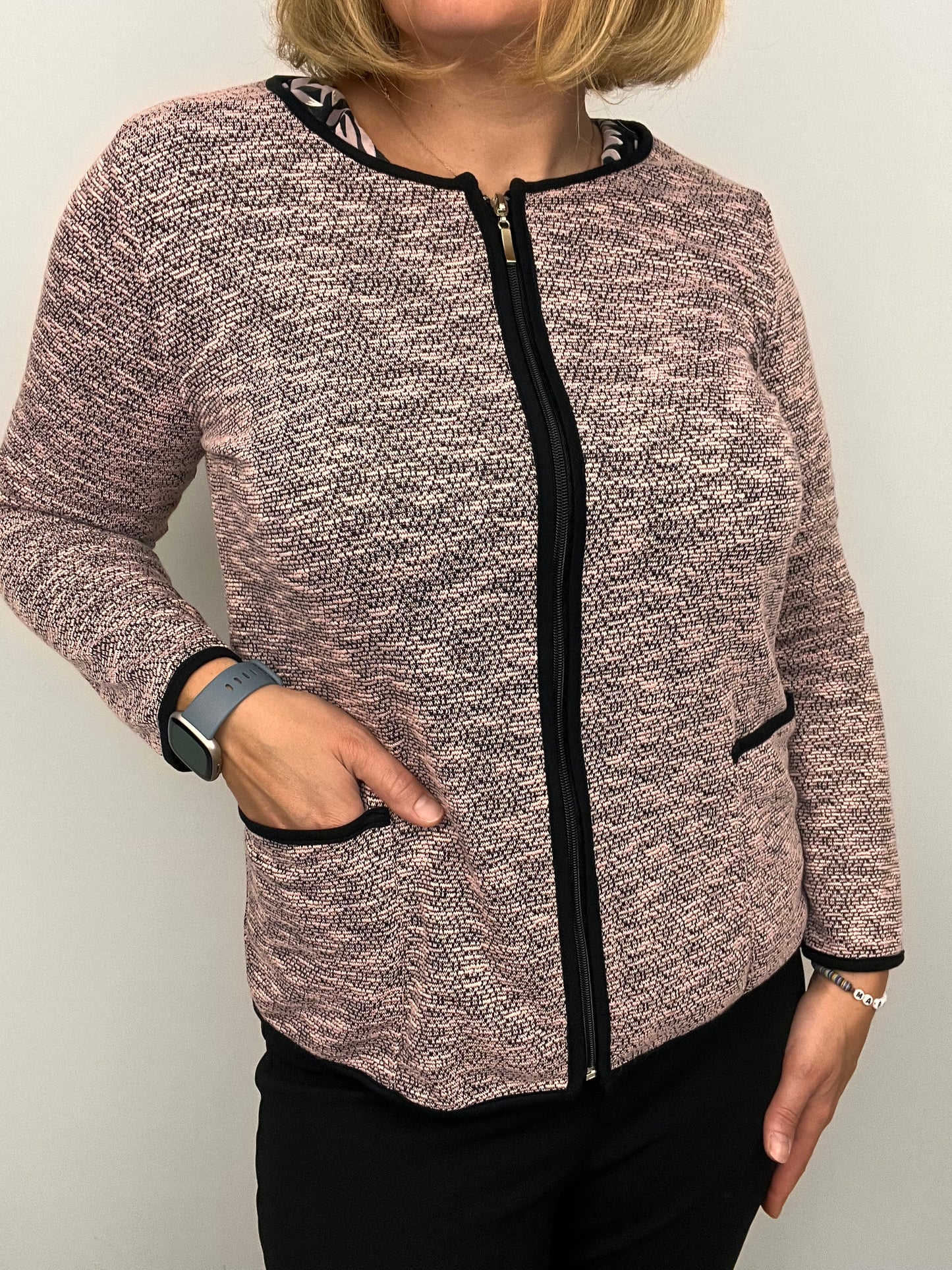 Pink melange fine knit cardigan with zipper and pockets