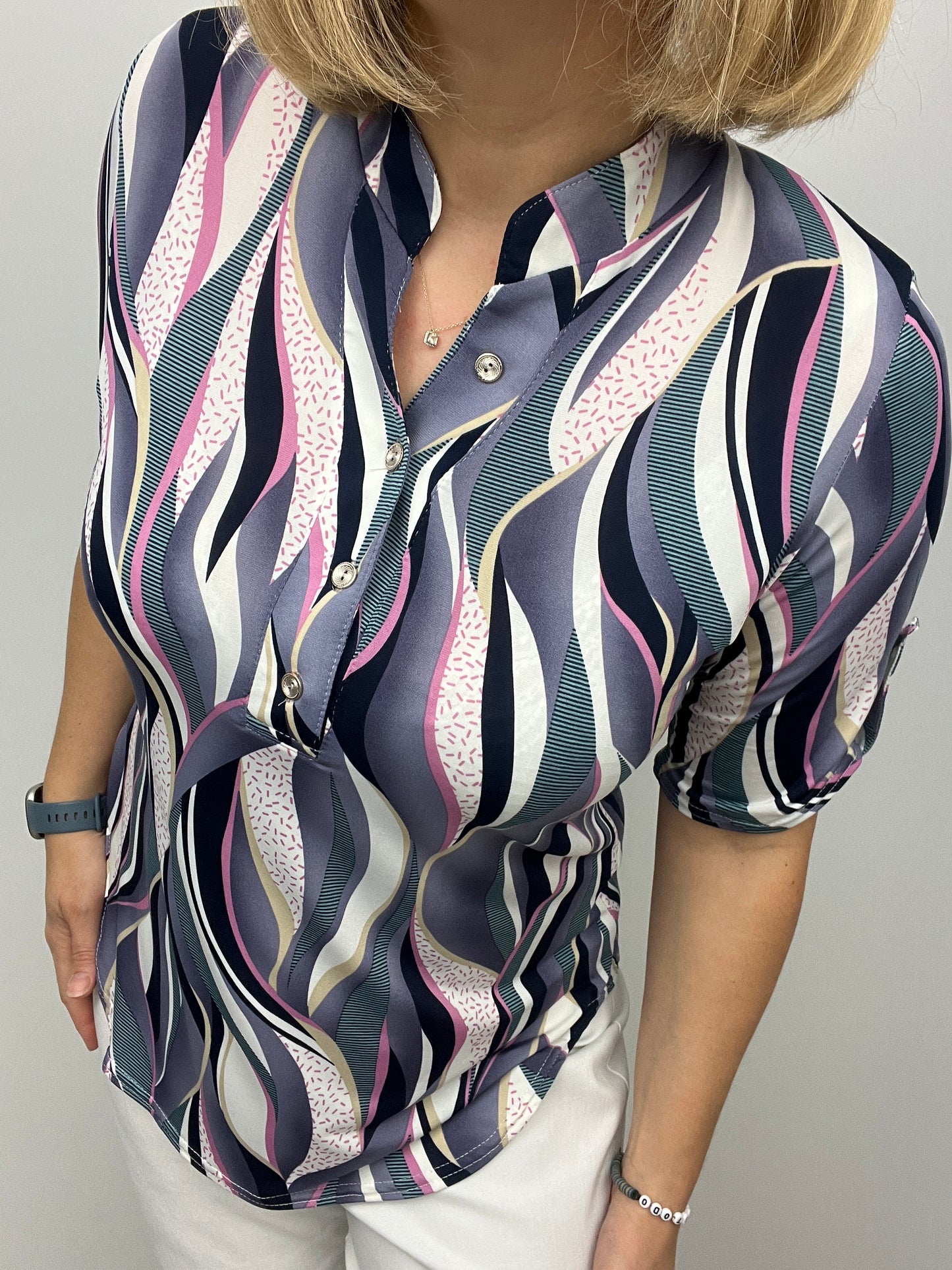 ZOE stand-up collar blouse