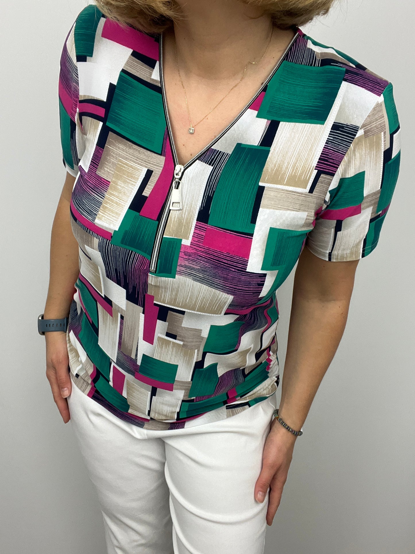 LORETTA short sleeve zip top