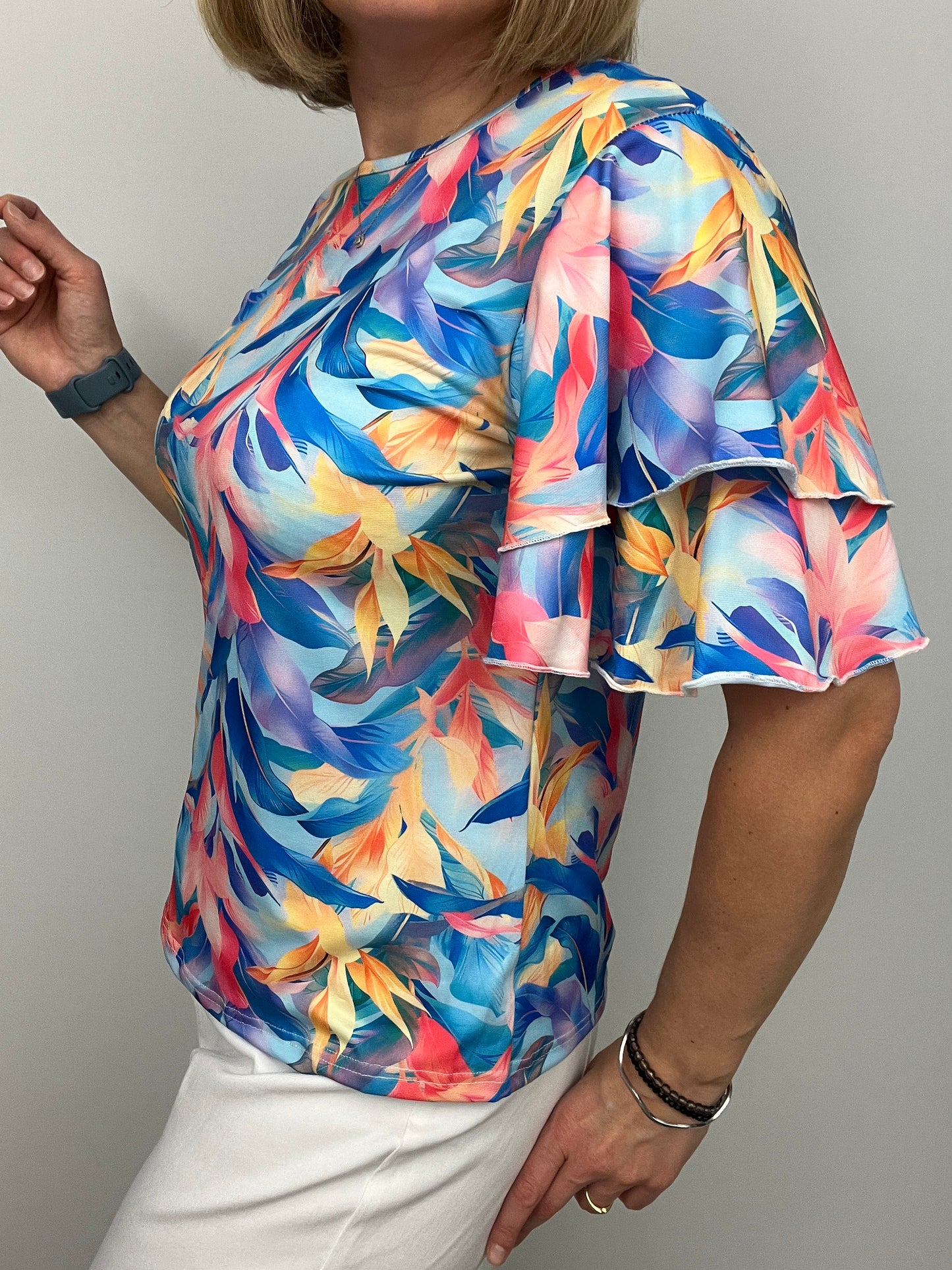 LOTTIE flutter sleeves top