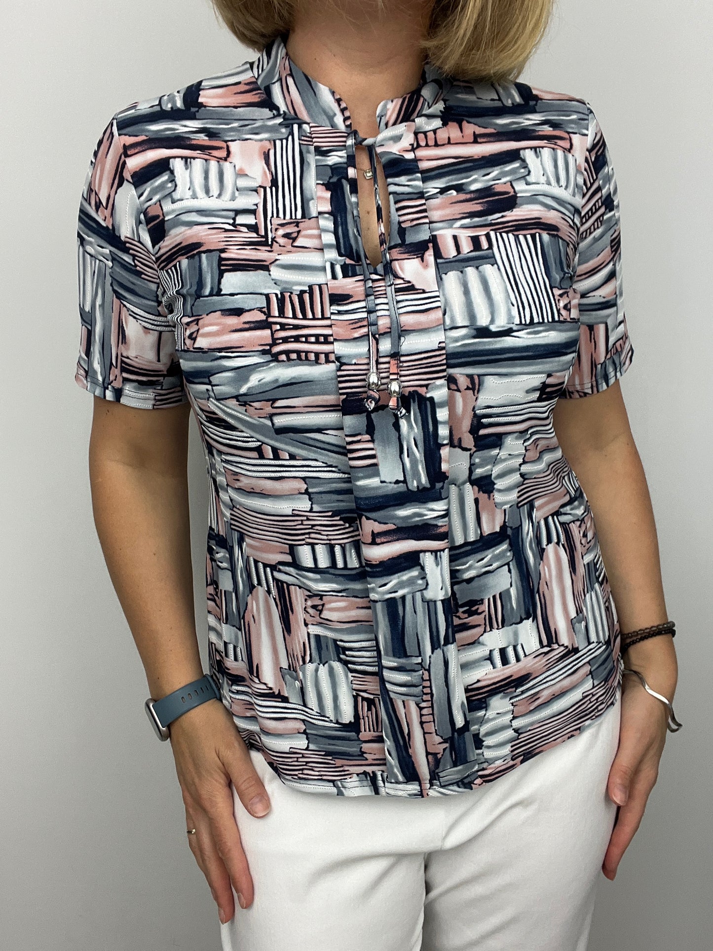 IRIS short sleeve top with stand up collar