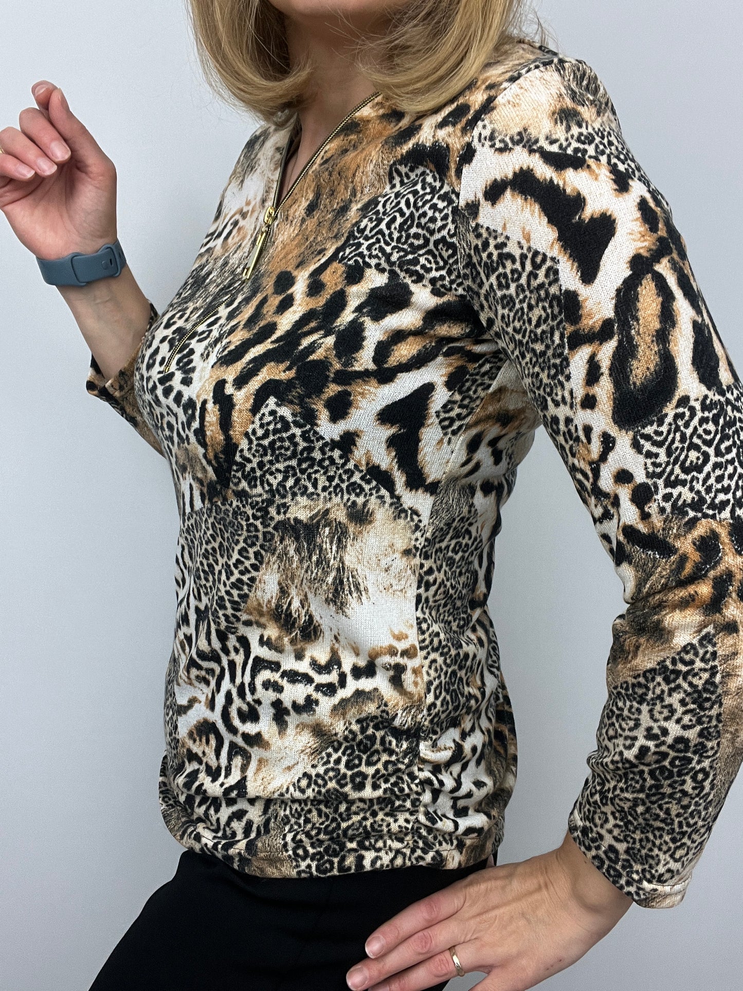 MONICA fine knit zip top