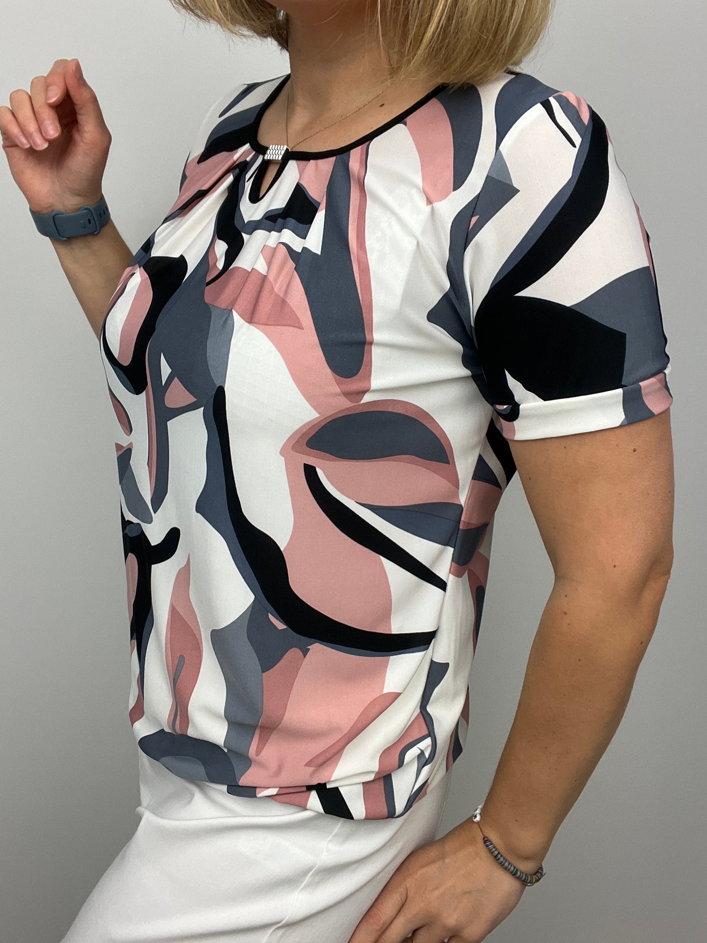 ARIA short sleeve top with elasticated hem