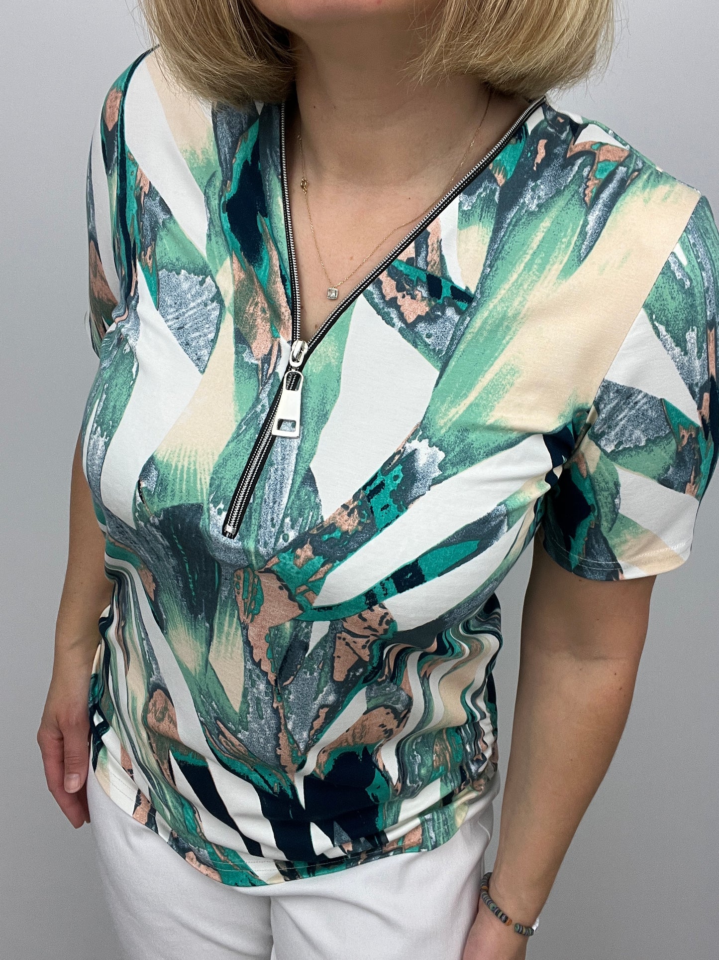 BELINDA short sleeve zip top