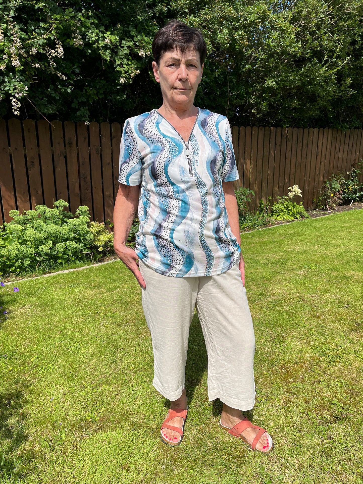 DEIRDRE short sleeve zip top