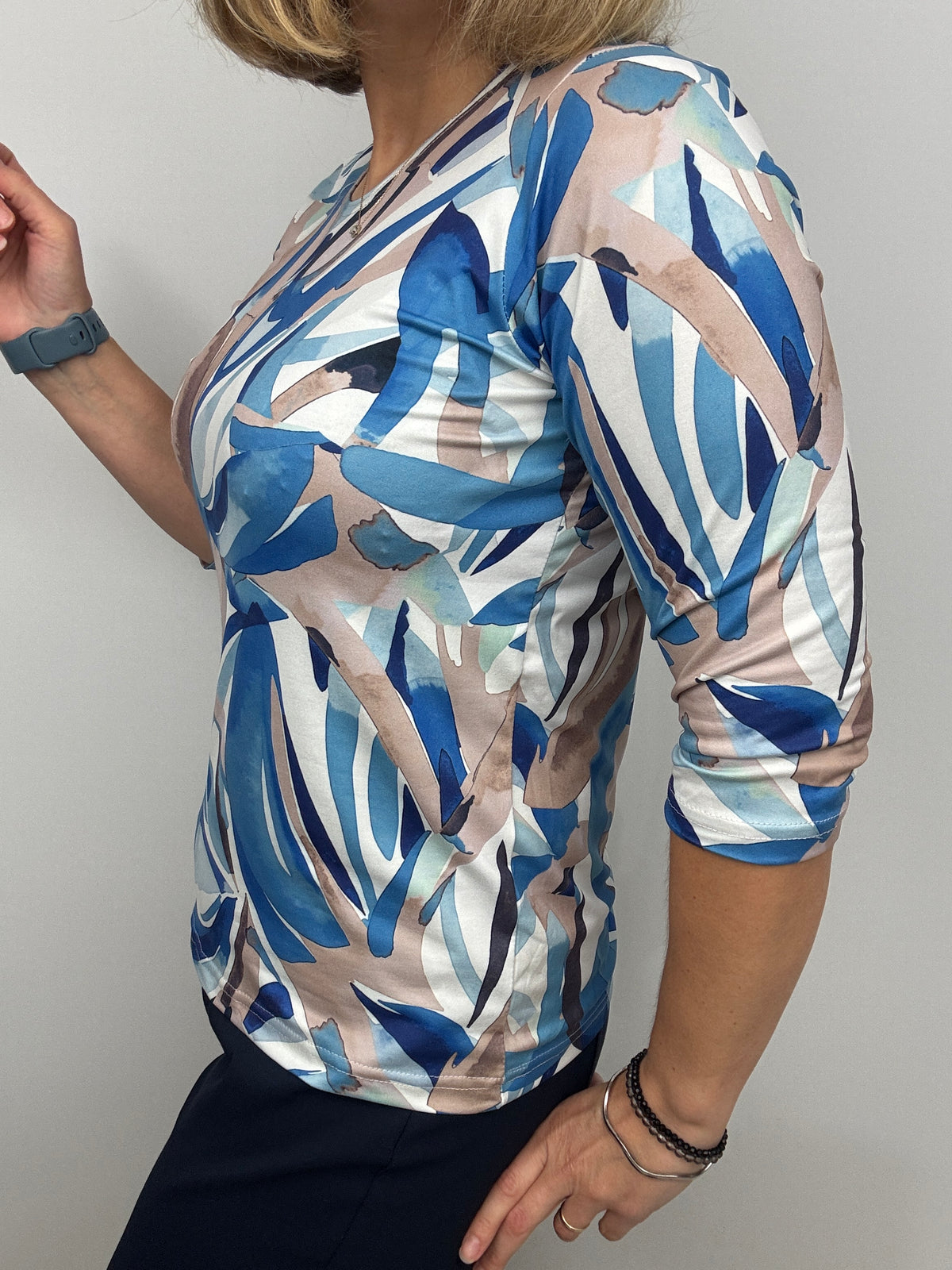 DYMPNA peachy feeling style top 3/4 sleeves
