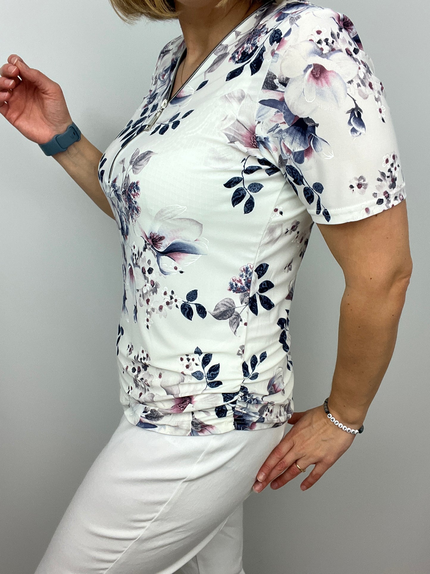 TORI short sleeve zip top