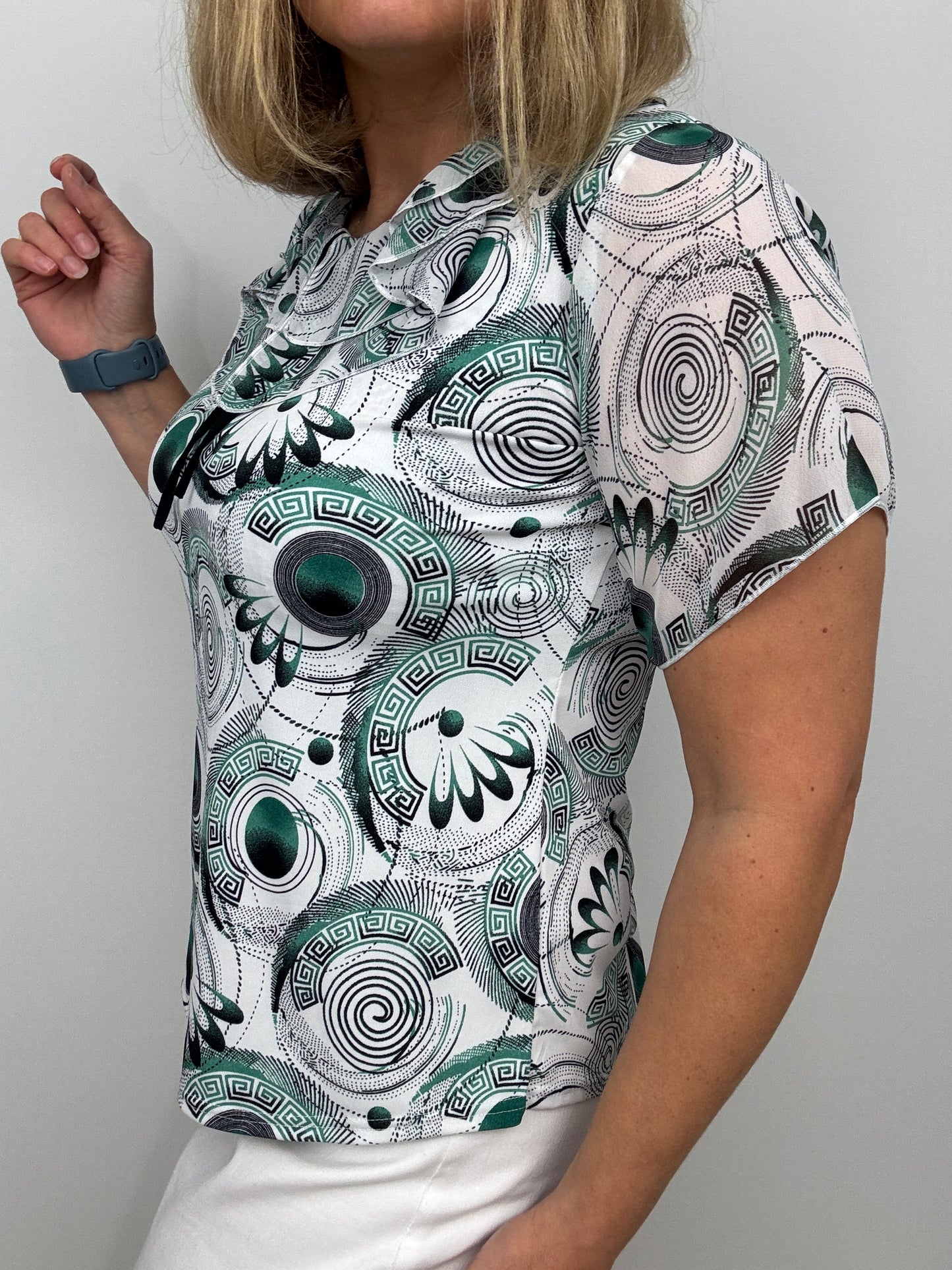 ELLA GRACE Double ruffle round neck top with short sleeve