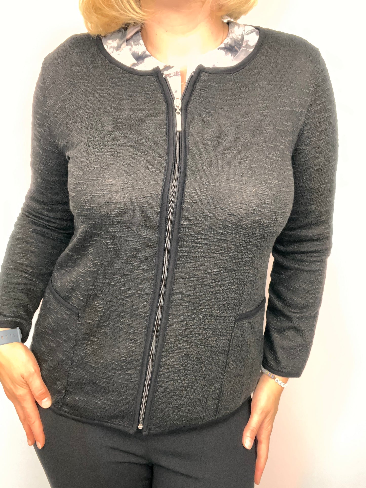 Black fine knit cardigan with zipper and pockets
