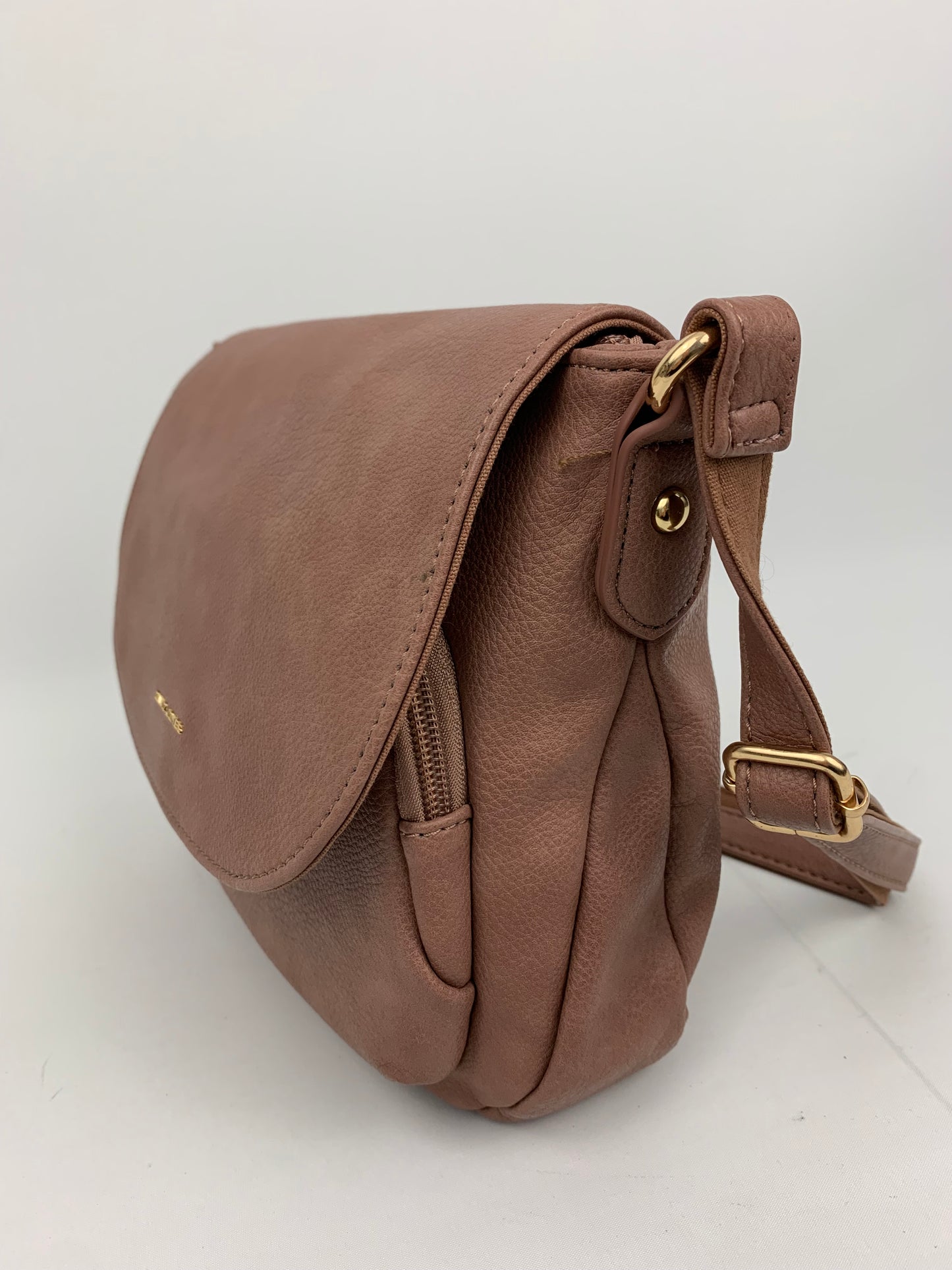 HAMBURG DEEP PINK - Soft faux leather saddle shoulder bag
