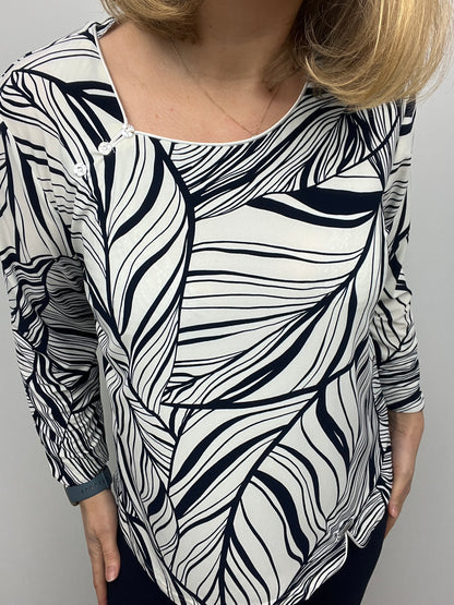 CAROLINE top - sizes 18-26