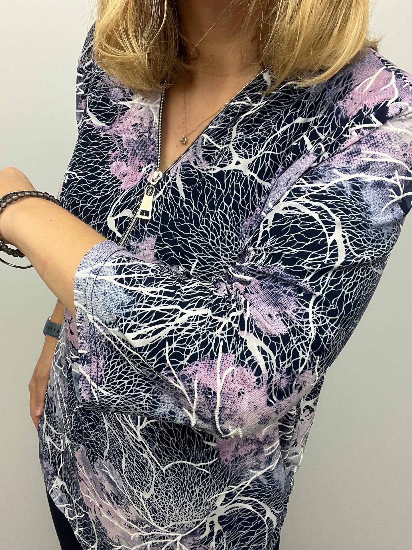 HEBE zip top 3/4 sleeve sizes 22-26