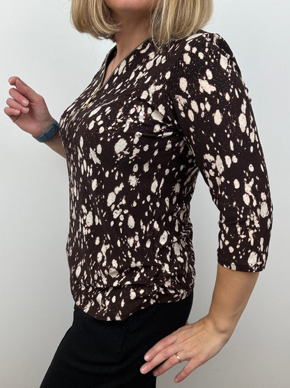 LEAH brown 3/4 sleeve zip top