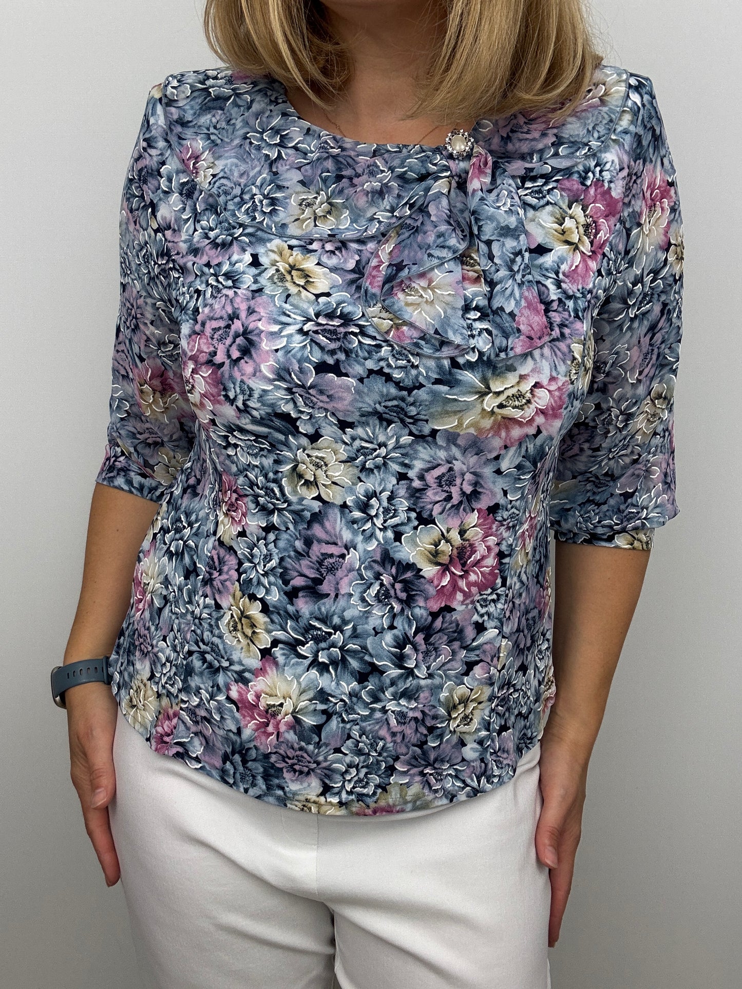 ABBEY top with bow detail at neckline
