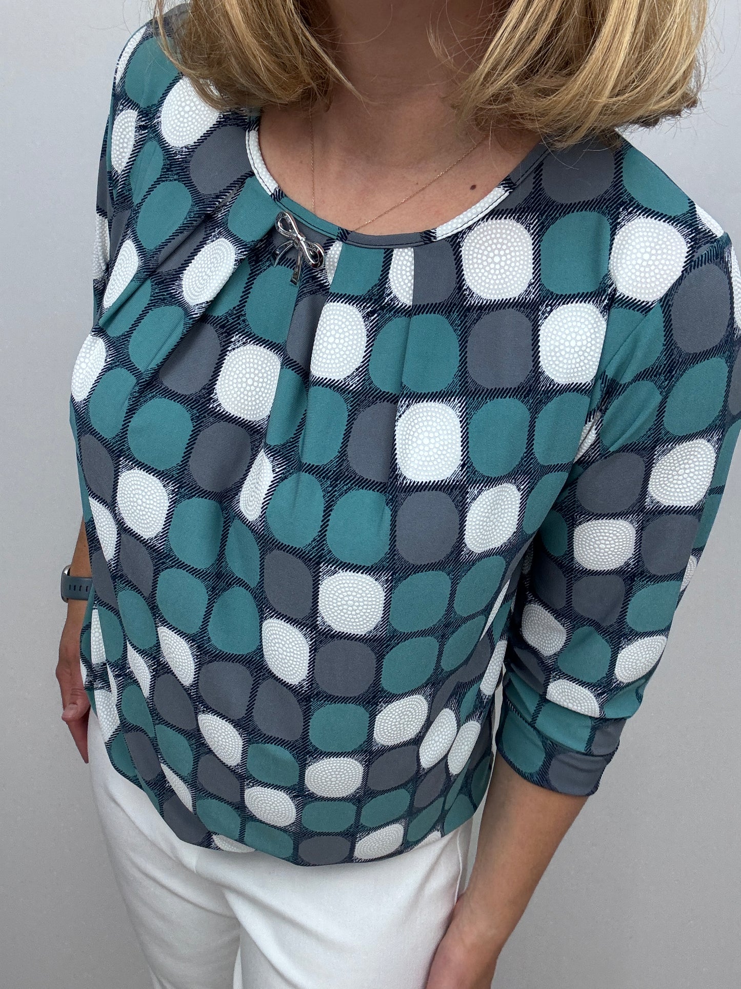 HOPE top with gently elasticated hem