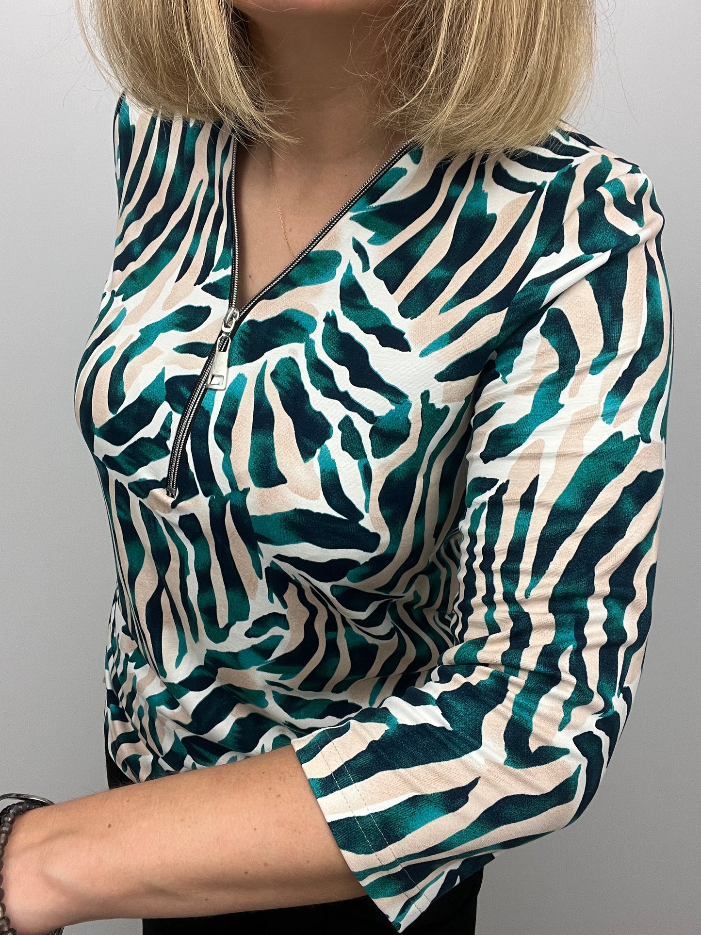 ROISIN zip top 3/4 sleeve