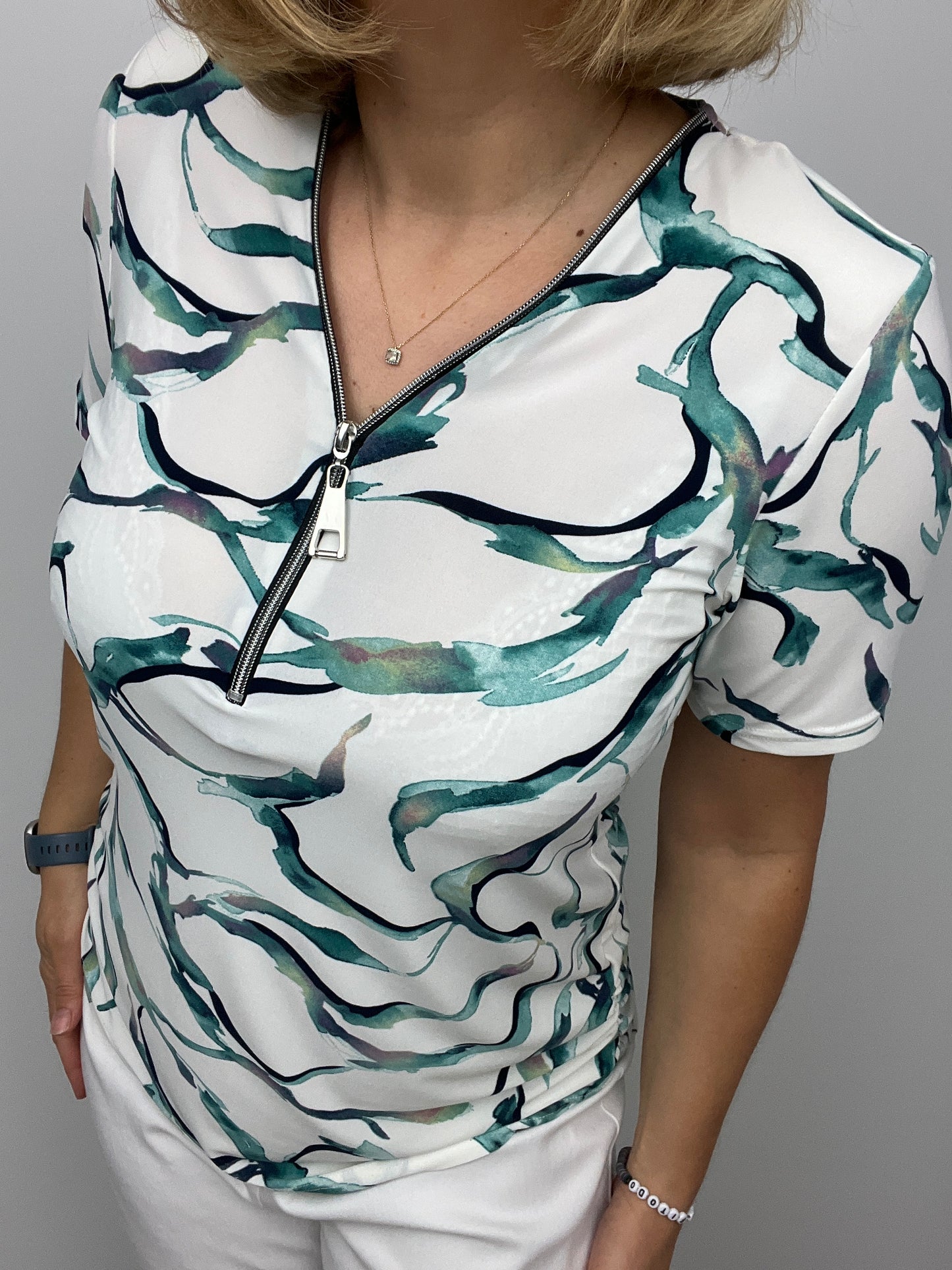 MELODY short sleeve zip top