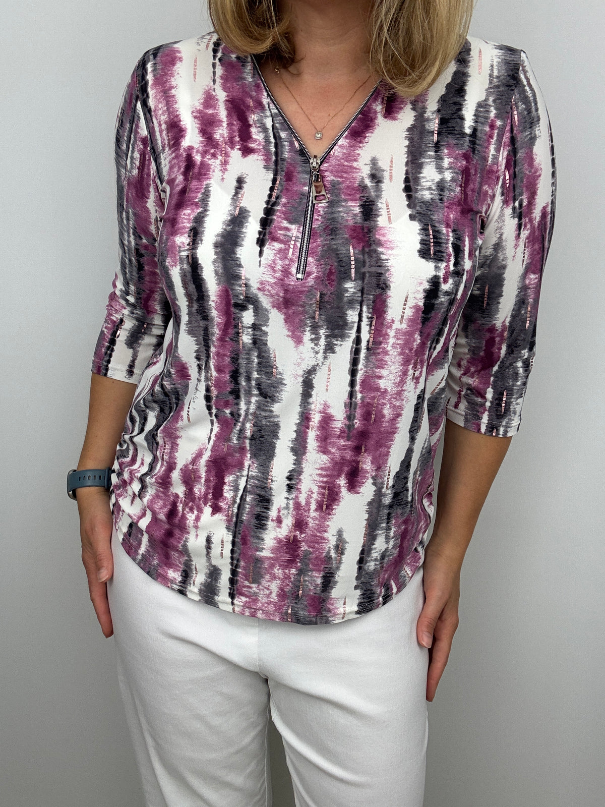 ABBEY 3/4 sleeve zip top