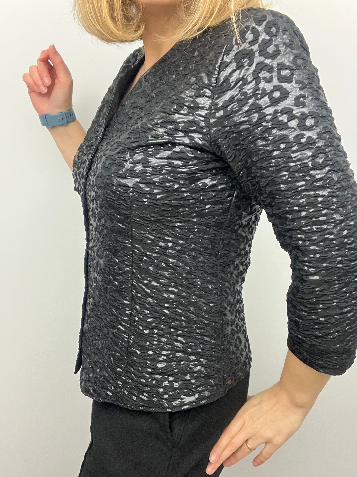 KATHLEEN black textured button down collarless blouse