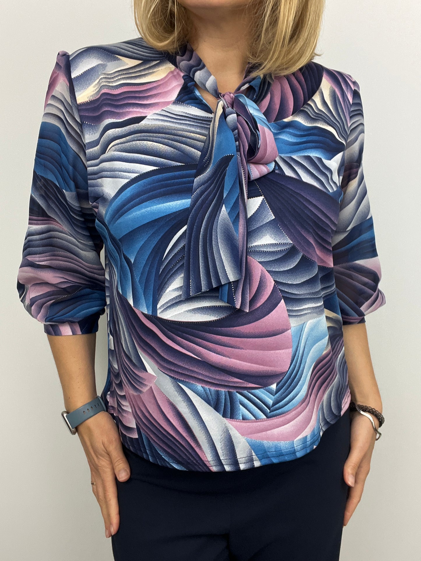 DOMINIQUE top with bow tie neck