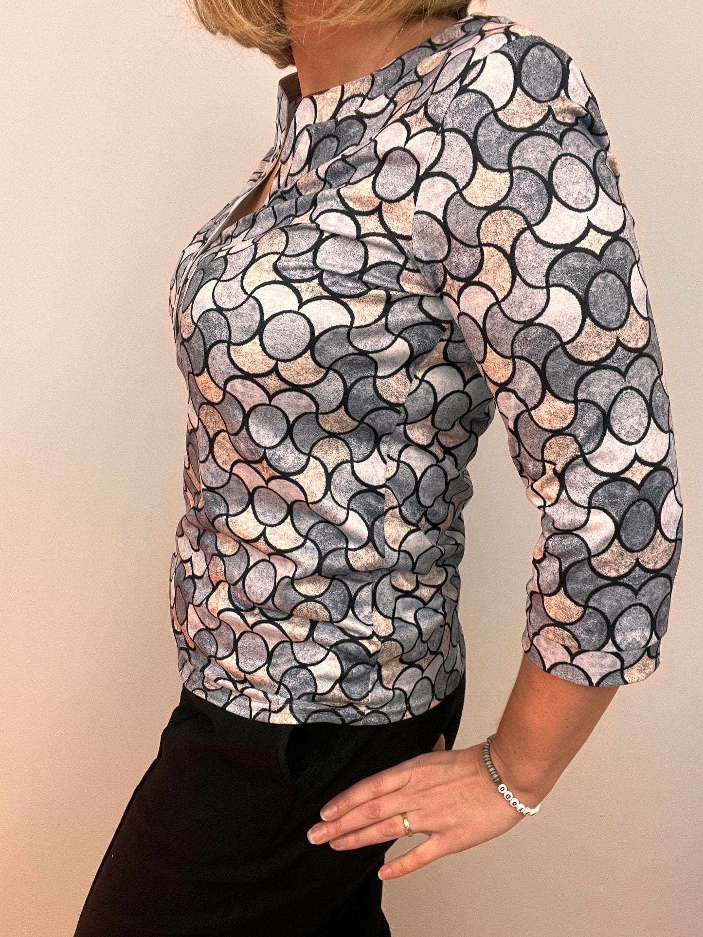 SHEILA top with 3 buttons