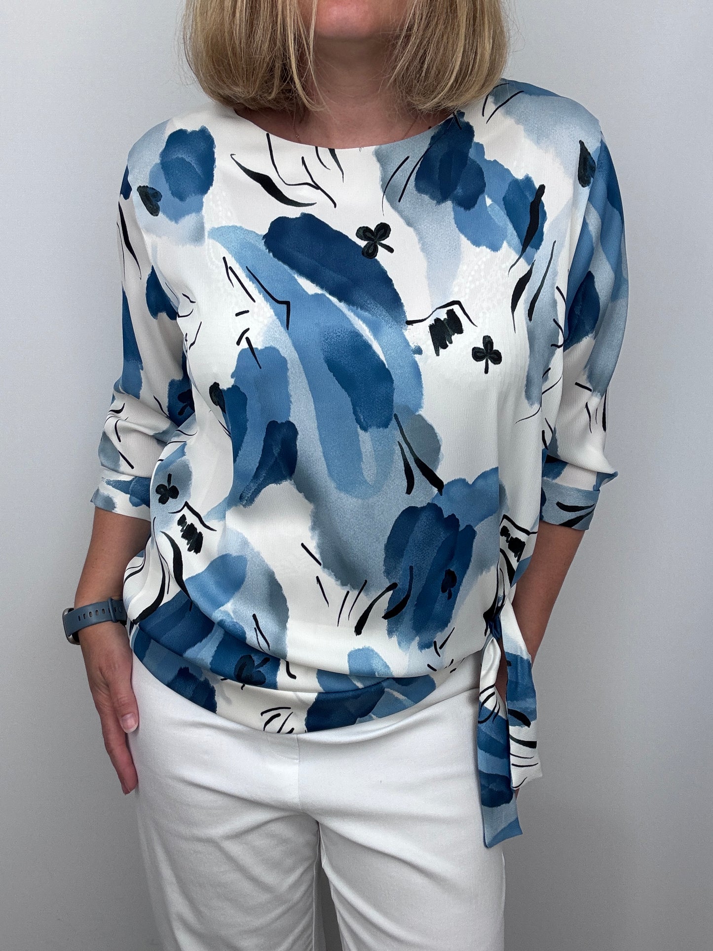 CAMERON tie-side top