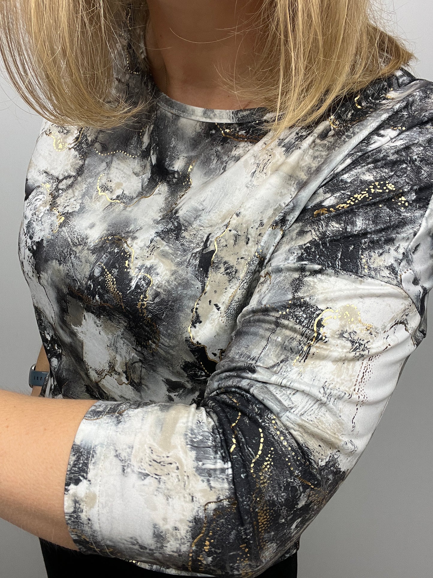 BELINDA festive round neck top