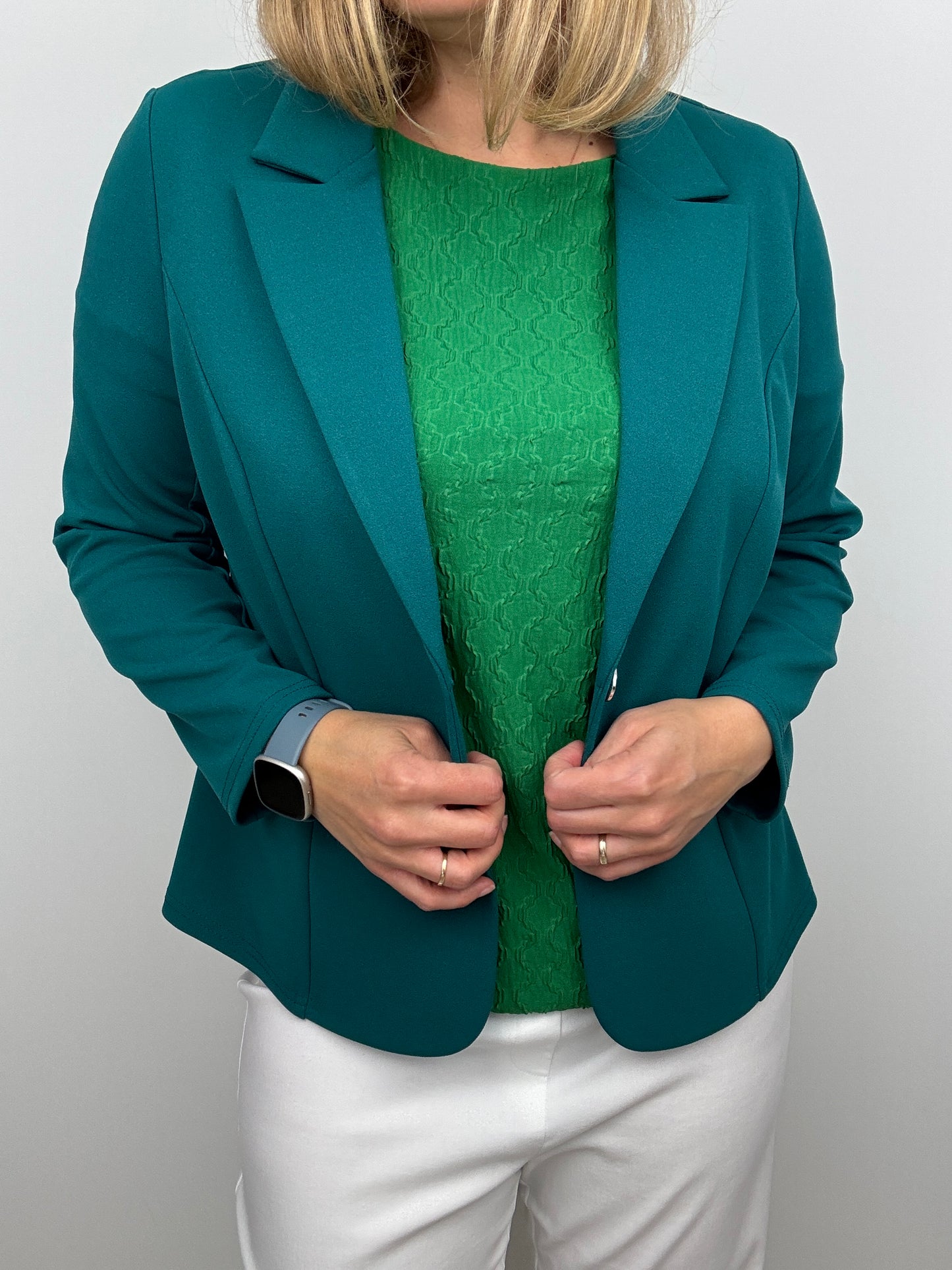 DAVINA textured emerald green top