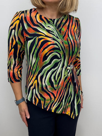 TRACEY round neck top with dipped hem