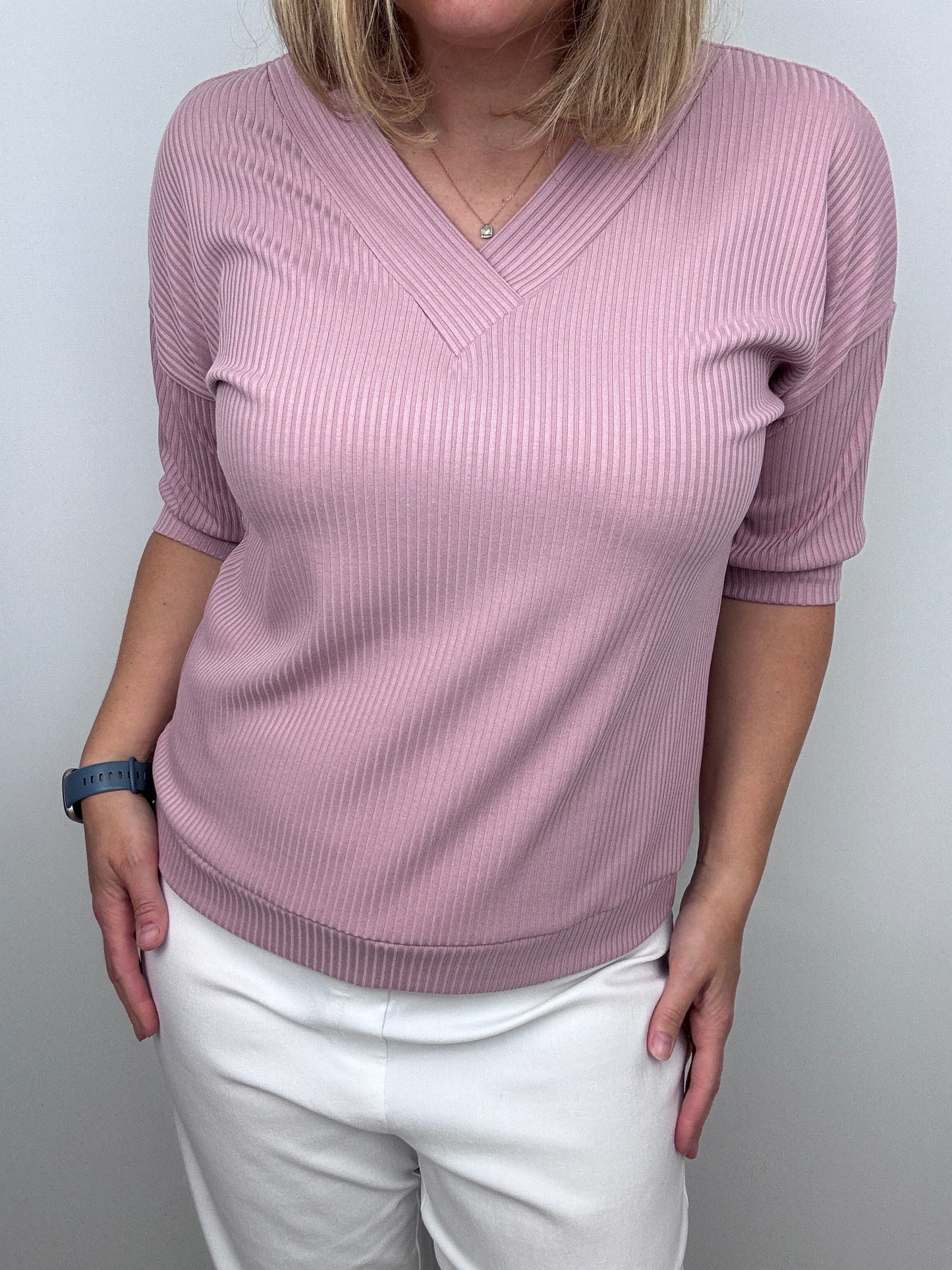 VERONIQUE soft ribbed V-neck top - powder pink