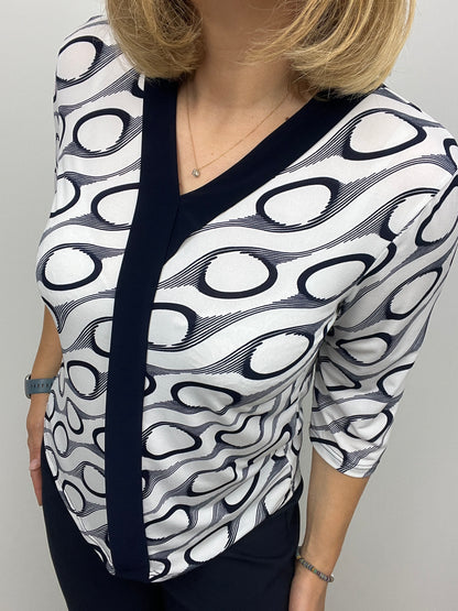 GABRIELLE v-neck top