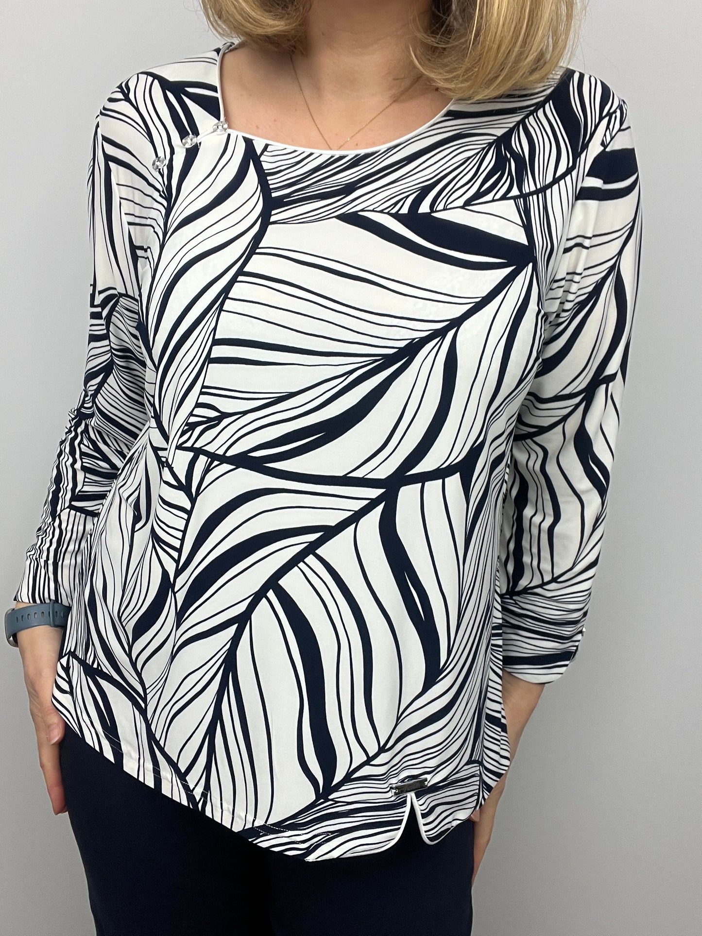 CAROLINE top - sizes 18-26