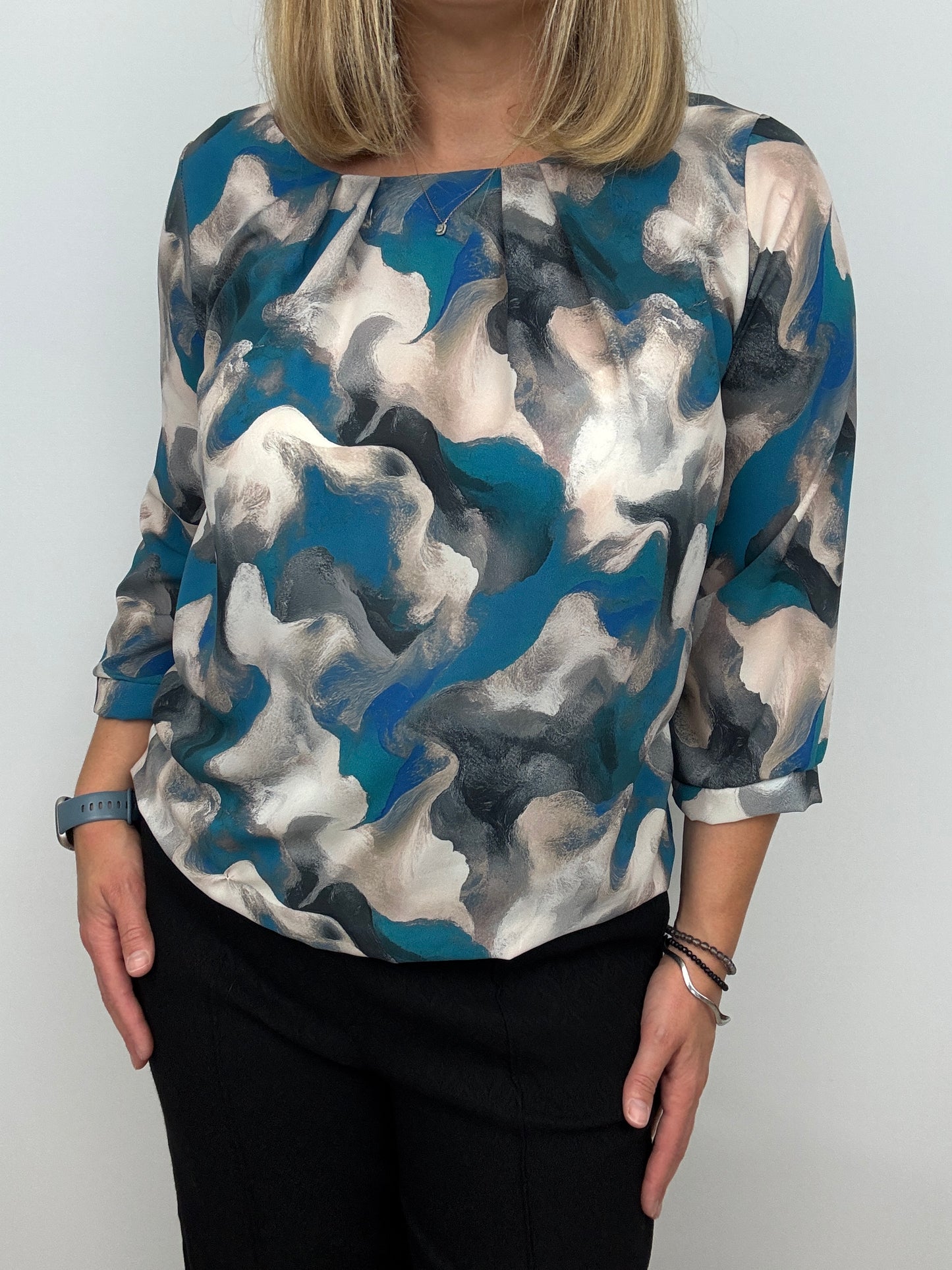 EMILY top with gently elasticated hem