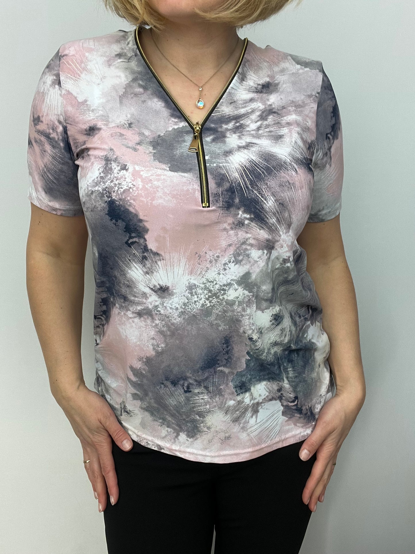 HANNAH short sleeve zip top