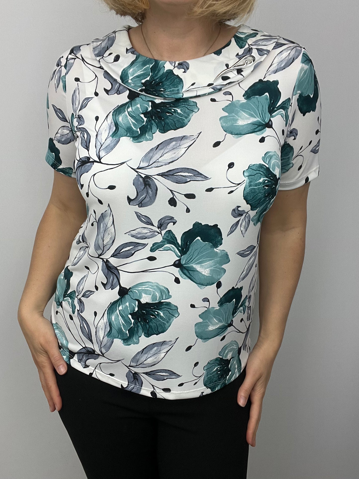 JADE Top with flat cowl neck and detachable brooch