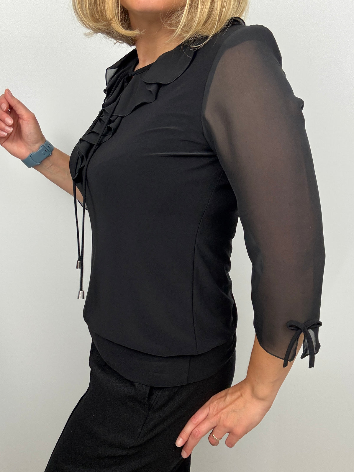 SHAUNA black ruffle top