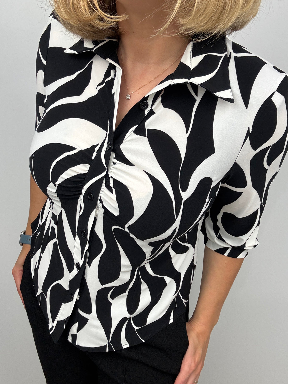 DONNA button down blouse