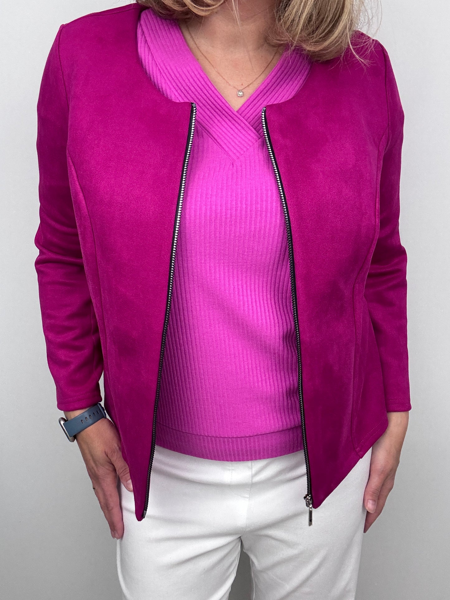 GLORIA soft ribbed V-neck top - fuchsia